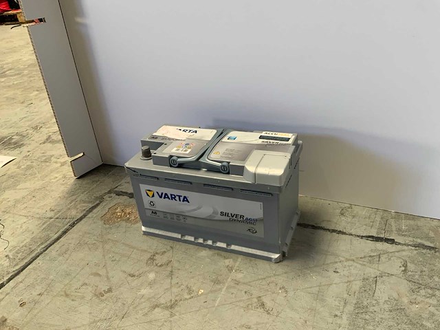 Varta - silver dynamic - 12v 80ah - accu - afbeelding 3 van  5