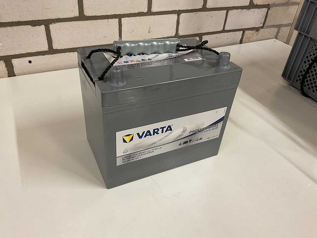 Varta 12 volt lad85 agm deep cycle accu (2x) - afbeelding 4 van  6