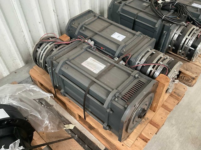 Vascat mac-qi 160 p elektromotor (2x) - afbeelding 3 van  4