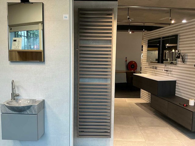 Vasco - arche - designradiator 50 x 187 cm - afbeelding 3 van  10