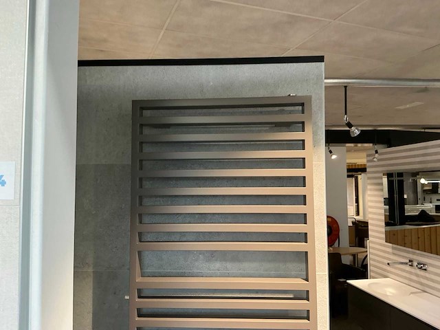 Vasco - arche - designradiator 50 x 187 cm - afbeelding 4 van  10