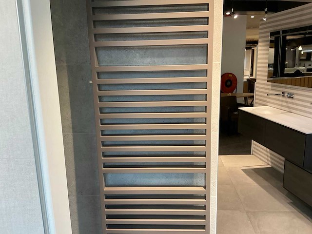 Vasco - arche - designradiator 50 x 187 cm - afbeelding 5 van  10