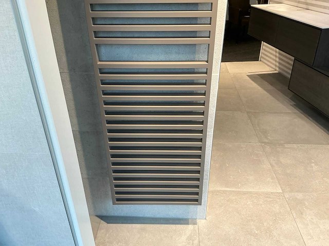 Vasco - arche - designradiator 50 x 187 cm - afbeelding 6 van  10
