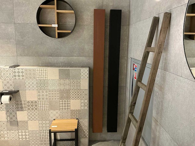 Vasco - beams - designradiator 15 x 180 cm - afbeelding 1 van  7