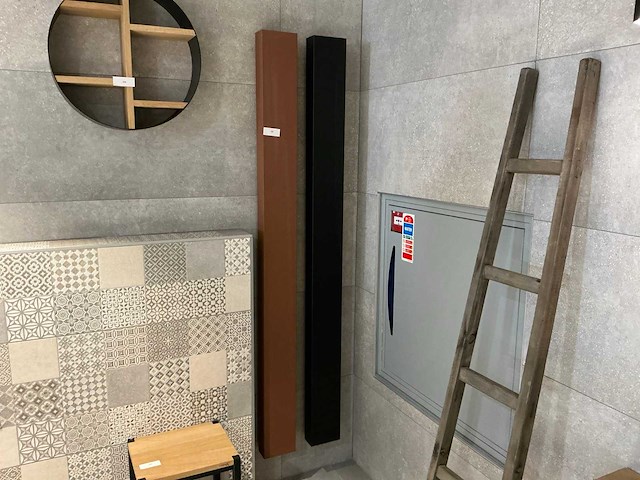 Vasco - beams - designradiator 15 x 180 cm - afbeelding 1 van  6