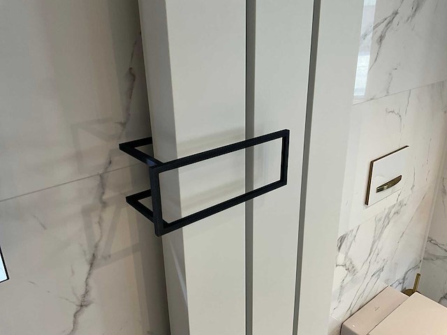 Vasco - beams - designradiator 49 x 180 cm - afbeelding 6 van  6