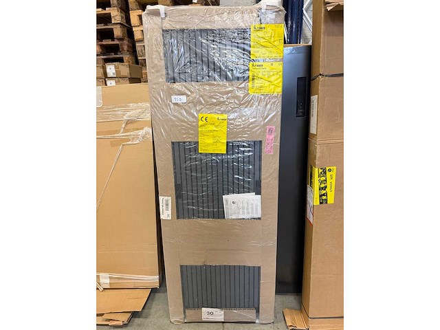 Vasco - carre - designradiator 1800x121x655 mm - afbeelding 1 van  7