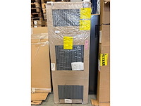 Vasco - carre - designradiator 1800x121x655 mm - afbeelding 1 van  7