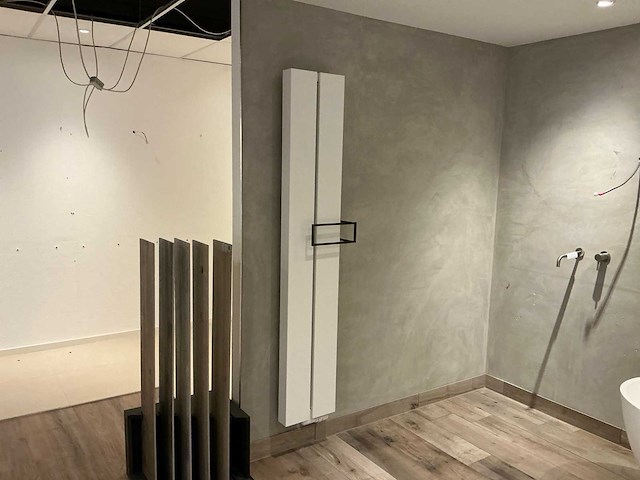 Vasco - designradiator 180 cm - afbeelding 1 van  10