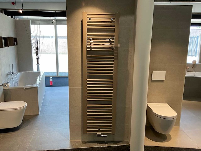 Vasco - designradiator 180 x 50 cm - afbeelding 2 van  8