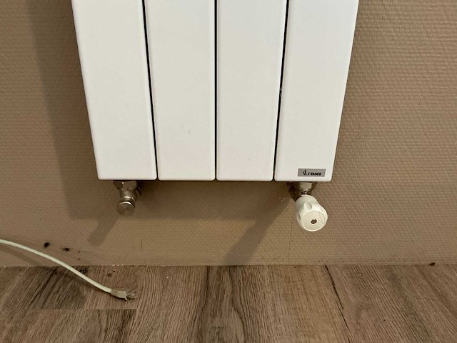 Vasco - designradiator 30 x 120 cm - afbeelding 6 van  6