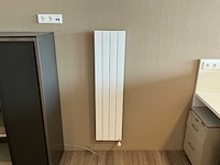 Vasco - designradiator 30 x 120 cm - afbeelding 1 van  2