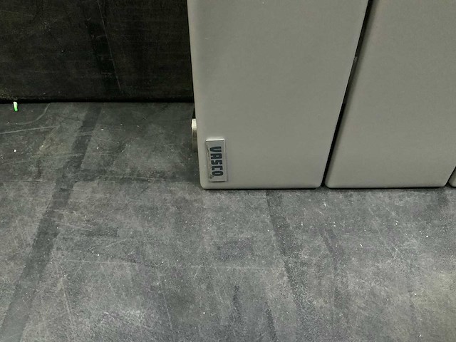 Vasco - designradiator 43,5 x 160 cm - afbeelding 2 van  3