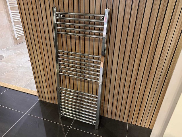 Vasco - designradiator 50 x 120 cm - afbeelding 1 van  1