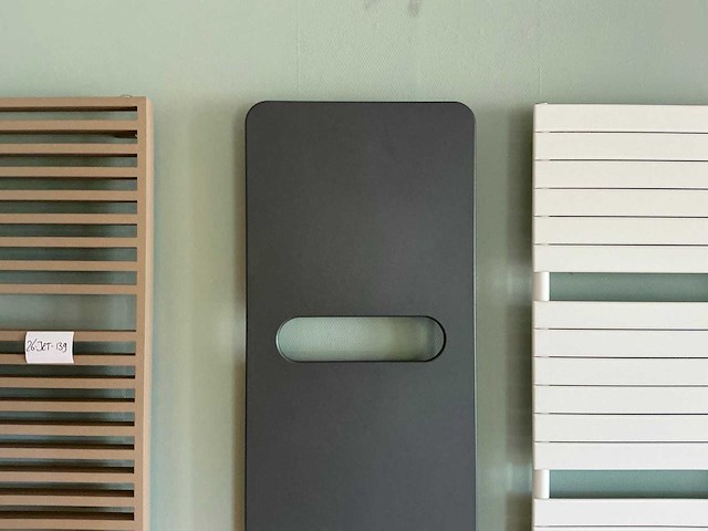 Vasco - designradiator 50 x 184 cm - afbeelding 2 van  5