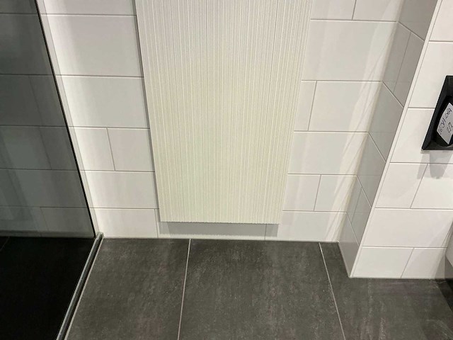 Vasco - designradiator 51,5 x 180 cm - afbeelding 5 van  7