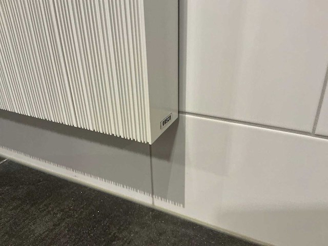 Vasco - designradiator 51,5 x 180 cm - afbeelding 6 van  7