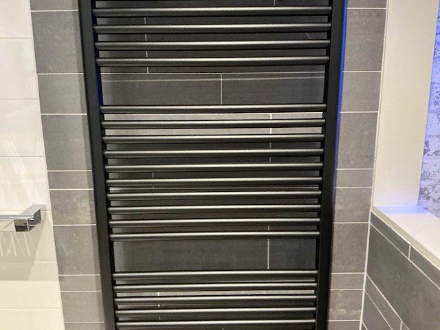 Vasco - designradiator 60 x 173 cm - afbeelding 3 van  8