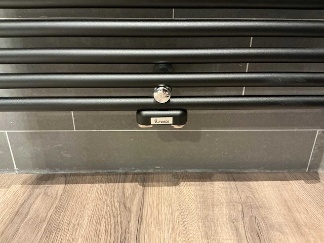 Vasco - designradiator 60 x 173 cm - afbeelding 6 van  8