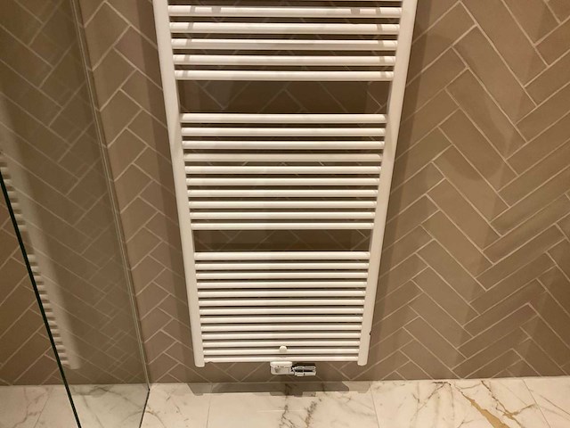 Vasco - designradiator 60 x 180 cm - afbeelding 3 van  4