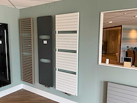 Vasco - designradiator 60 x 184 cm - afbeelding 1 van  8