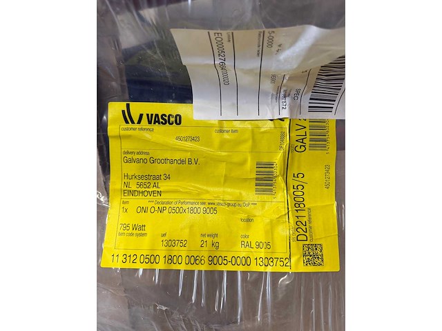 Vasco - oni - designradiator 795w 50x180 cm jet black - afbeelding 1 van  1