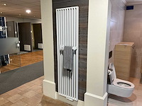 Vasco arche plus verticale designradiator - afbeelding 1 van  5