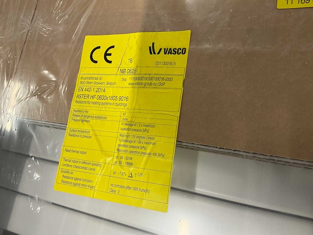 Vasco aster hf designradiator 60x180,5cm - afbeelding 6 van  6