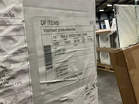 Vasco bathline bb-c designradiator 50x146,3cm - afbeelding 3 van  4