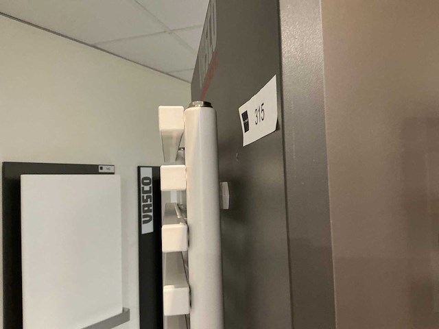 Vasco bathline bc 28/500 designradiator - afbeelding 3 van  4