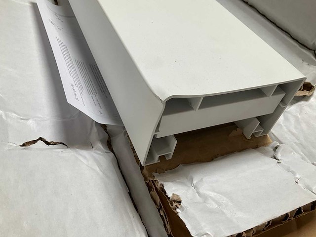Vasco beams mono designradiator 200x15 wit fijn structuur - afbeelding 9 van  10