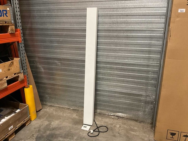 Vasco beams mono-el 0150x1800 elektrische designradiator - afbeelding 1 van  7