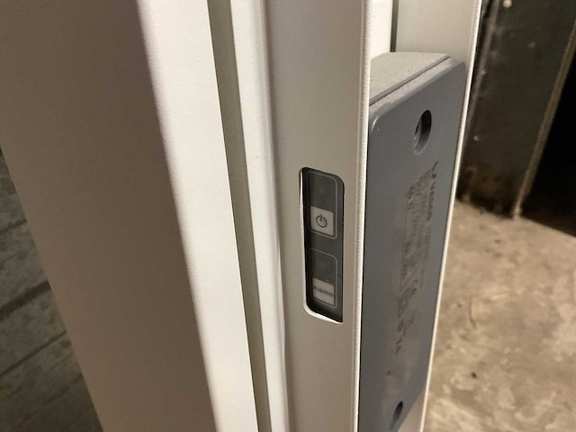 Vasco beams mono-el 0150x1800 elektrische designradiator - afbeelding 6 van  7