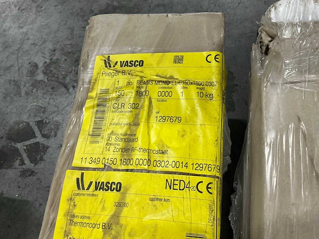 Vasco beams mono-el designradiator 150x1800mm - afbeelding 3 van  3