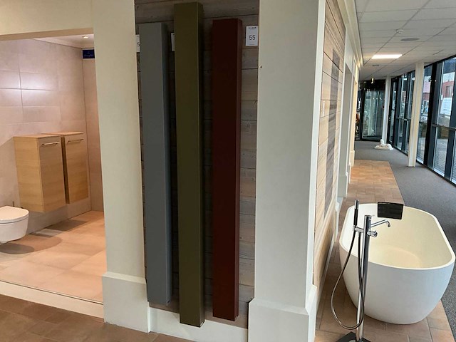 Vasco beams mono verticale designradiator - afbeelding 1 van  4