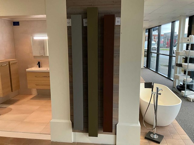 Vasco beams mono verticale designradiator - afbeelding 1 van  4