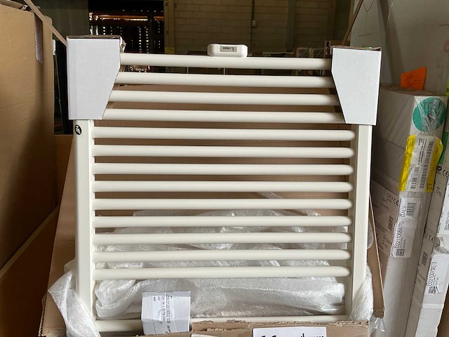 Vasco designradiator 173x60 cm - afbeelding 2 van  4