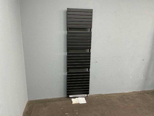 Vasco designradiator 180,5x50 cm - afbeelding 7 van  13