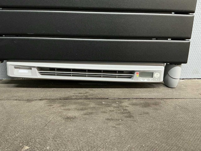 Vasco designradiator 180,5x50 cm - afbeelding 8 van  13