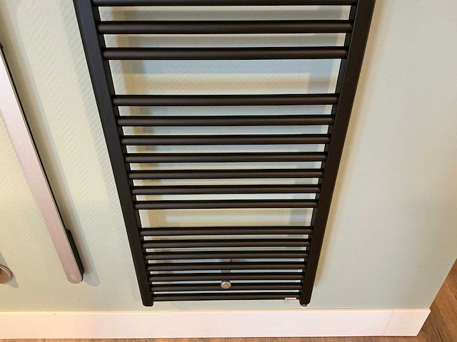 Vasco designradiator 50 x 136 cm - afbeelding 6 van  9