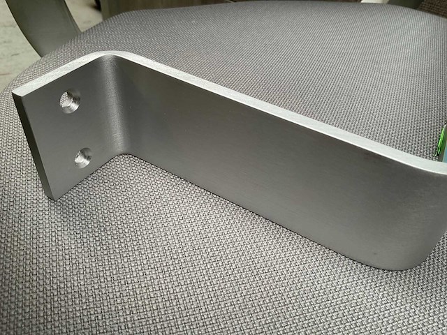 Vasco e-panel verticaal handdoekbeugel - afbeelding 2 van  2