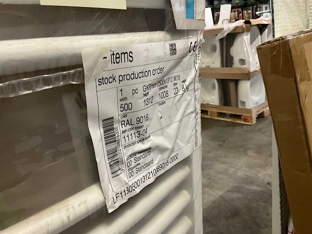 Vasco gkr designradiator 50x131,2cm - afbeelding 2 van  4