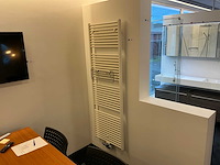 Vasco hdm 42/600 designradiator - afbeelding 1 van  4