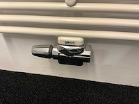 Vasco hdm 42/600 designradiator - afbeelding 3 van  4