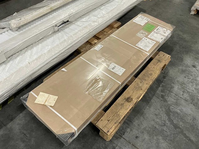 Vasco niva n1l1 designradiator 42x182cm - afbeelding 5 van  6