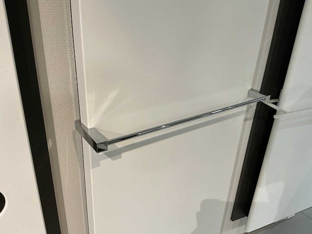 Vasco niva n1l1-el elektrische designradiator - afbeelding 2 van  5