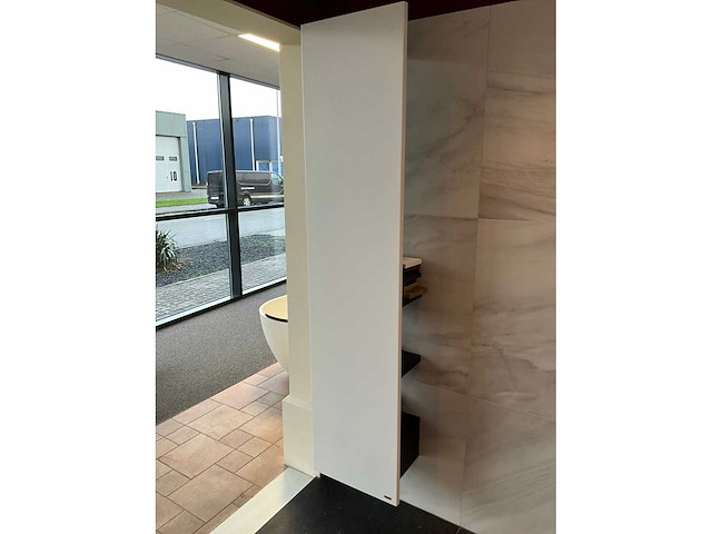 Vasco niva n1l1 verticale radiator - afbeelding 2 van  6