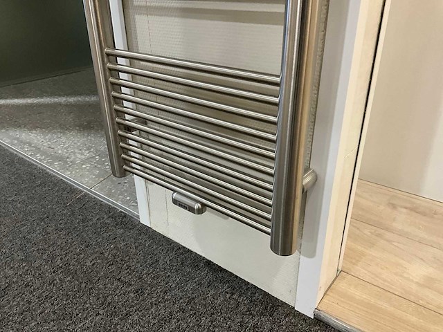 Vasco verticale designradiator - afbeelding 3 van  5