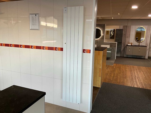 Vasco zaros designradiator - afbeelding 1 van  4