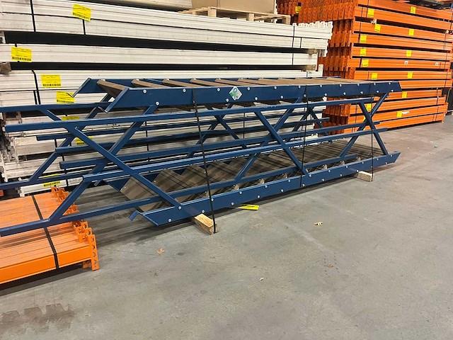 Vaste trap 3550x890mm (2x) - afbeelding 1 van  9